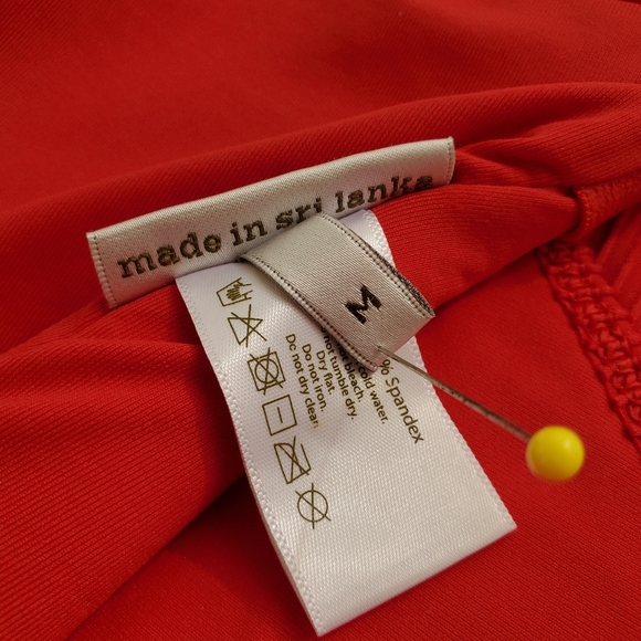 Heidi Klein red one piece swim suit size Medium gold zipper ribbed fabric lined - Picture 16 of 16